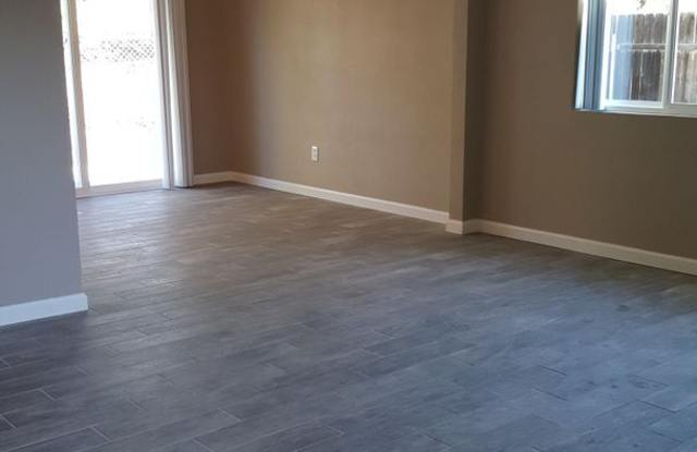 922 Ednabelle Court Gallery 2