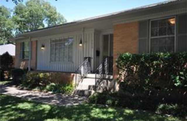 11712 Cimarec Street Gallery 3