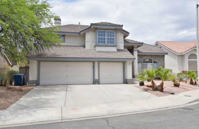 Beautiful 3Bed/3Bath cul-de-sac home located in The Lakes Community with a sparkling pool and spa! photos photos