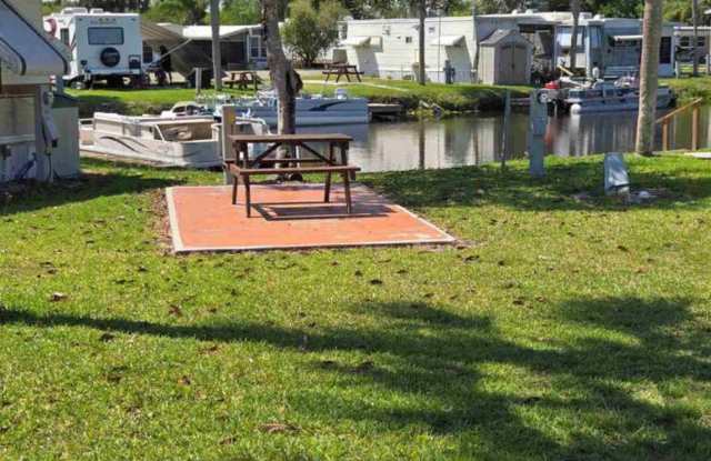 1073 Old Lakeport Road NW - 102 photos photos