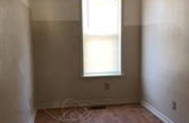 2927 ROCKROSE AVENUE Gallery 2