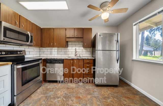 12311 112th Avenue Court East Gallery 3