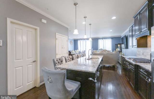 14058 WELLSPRING Avenue Gallery 2