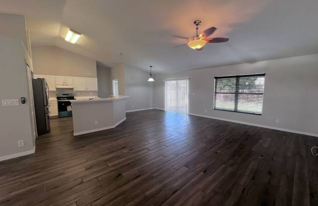 UPDATED 3/2/2 photos photos