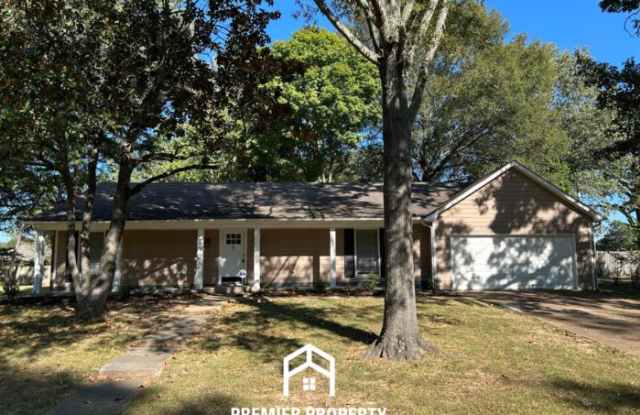 586 Lancelot Lane - 586 Lancelot Lane, Collierville, TN 38017