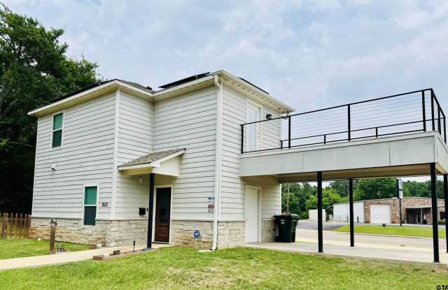 2622 Hughey Dr Gallery 1