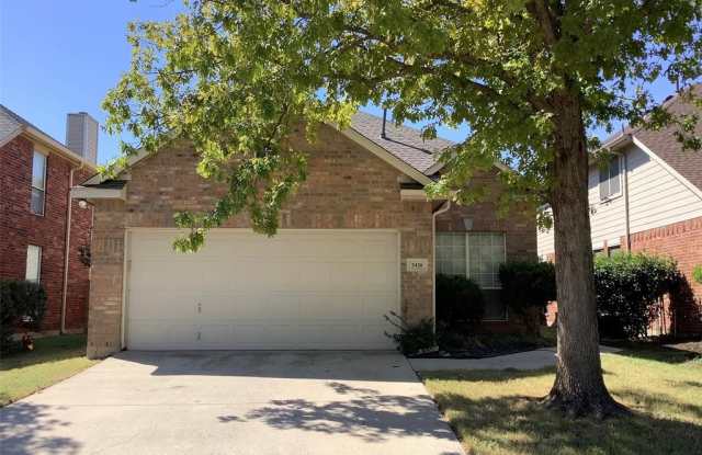 5416 Pecan Creek Circle - 5416 Pecan Creek Circle, Fort Worth, TX 76244