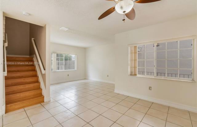 12280 SW 148th Ter Gallery 2