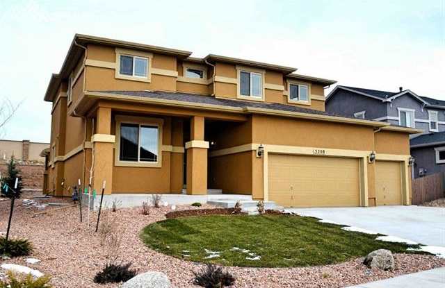 Monarch Crest Way 5208 photos photos
