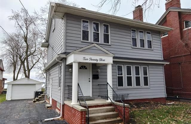 223 BIDDLE Avenue - 223 Biddle Avenue, Wyandotte, MI 48192