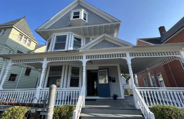 216 Ogden Street - 216 Ogden Street, Bridgeport, CT 06608