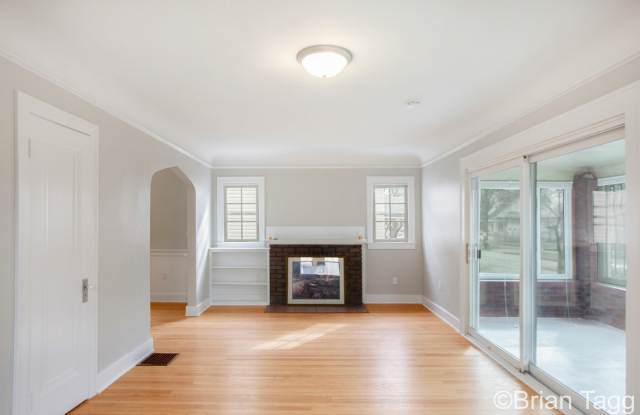 77 Baylis Street Southwest photos photos