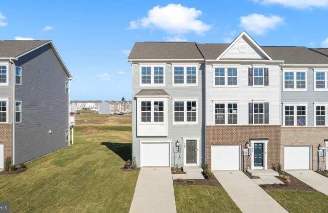 569 SEEBACK DR - 569 Seeback Drive, Charles Town, WV 25414