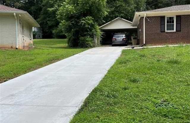 1432 Spring Valley Lane Gallery 2