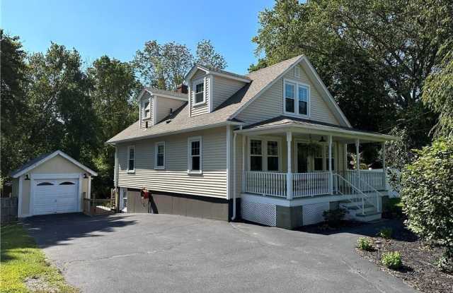 41 Pequot Trail - 41 Pequot Trail, Pawcatuck, CT 06379