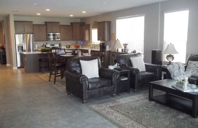Stunning Fully furnished home 3 bed 2.5 baths 2056 sq ft w/heated pool!!! Must see will rent fast! Gallery 4