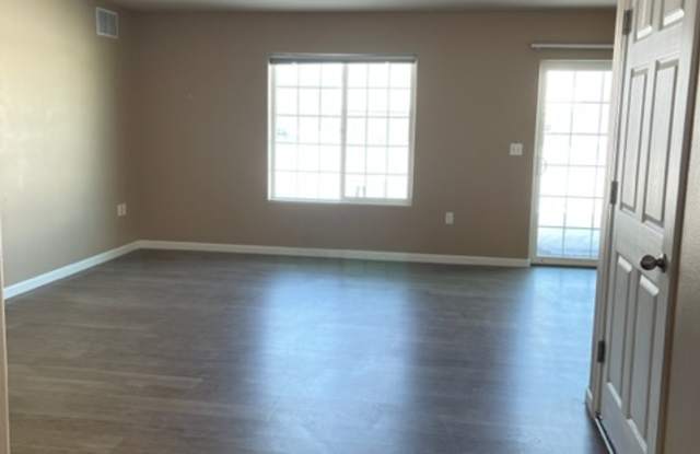 1587 Partow Ln Gallery 2