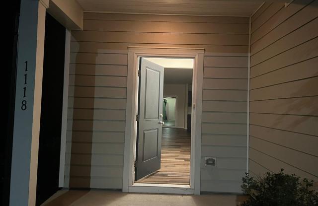 1118 Gemfor Street photos photos