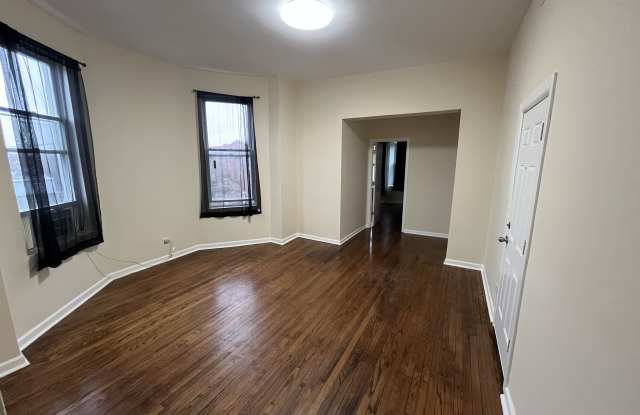 1325 S Sawyer Ave photos photos