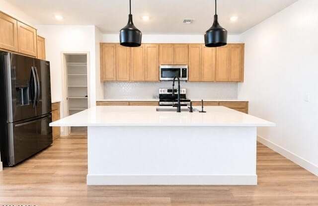 9986 W MONTEREY Way Gallery 2