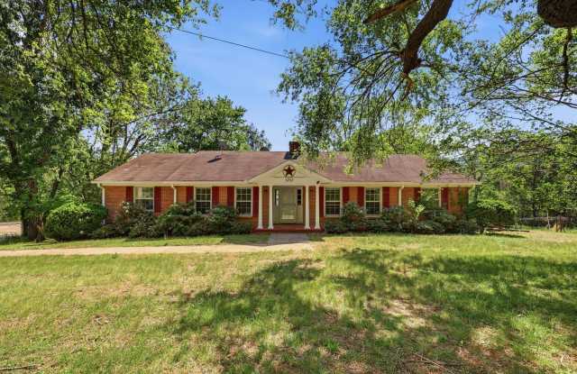 Charming Country Living  – 5757 Heards Mountain Rd, Covesville, VA photos photos