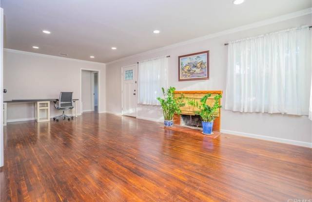 9341 Mayrene Drive Gallery 3