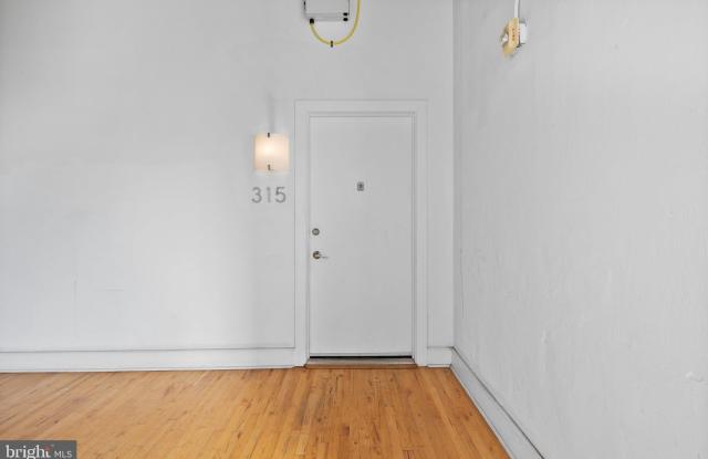 200 LINCOLN Avenue Gallery 3
