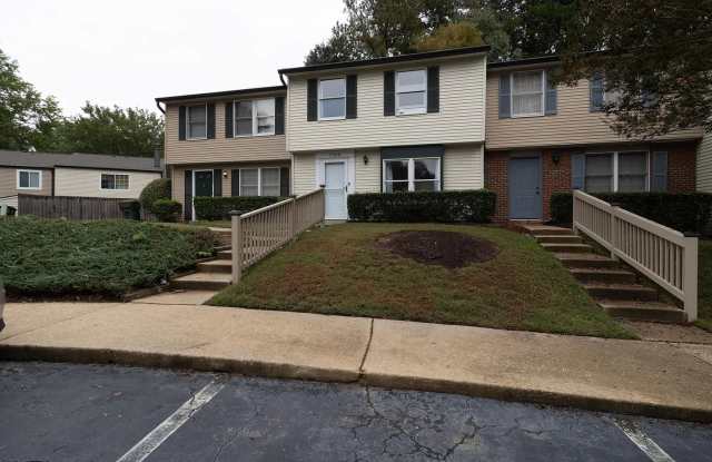 Charming 2BR Townhome in Raleigh - 7708 Kelley Court, Raleigh, NC 27615