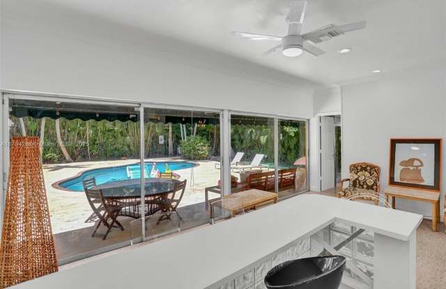 3920 Monserrate St - 3920 Monserrate Street, Coral Gables, FL 33134