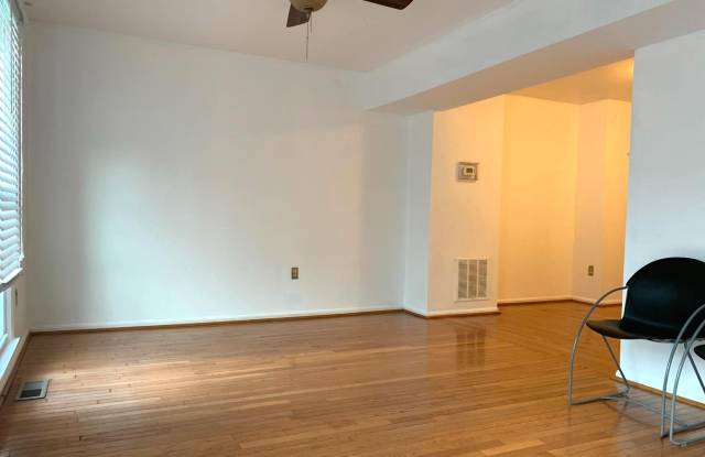 3891 BRADWATER STREET Gallery 3