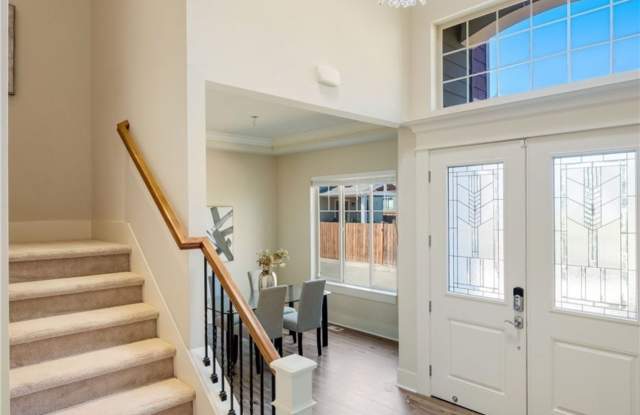 250 Mount Baker Avenue Northeast Gallery 2
