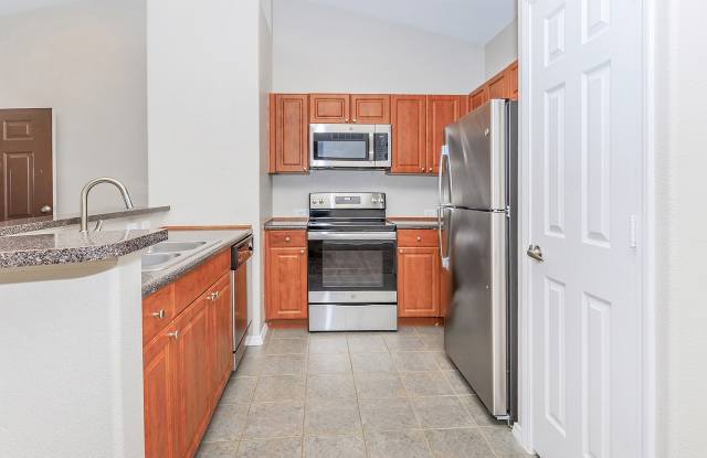 Creekside At Palmer Park Apartments Gallery 4