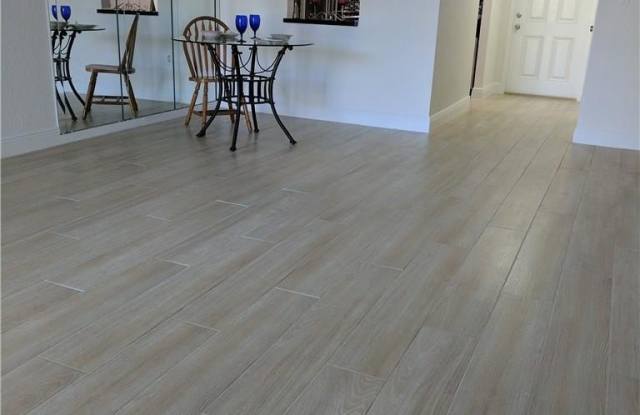 8465 SUNRISE LAKES Boulevard Gallery 1