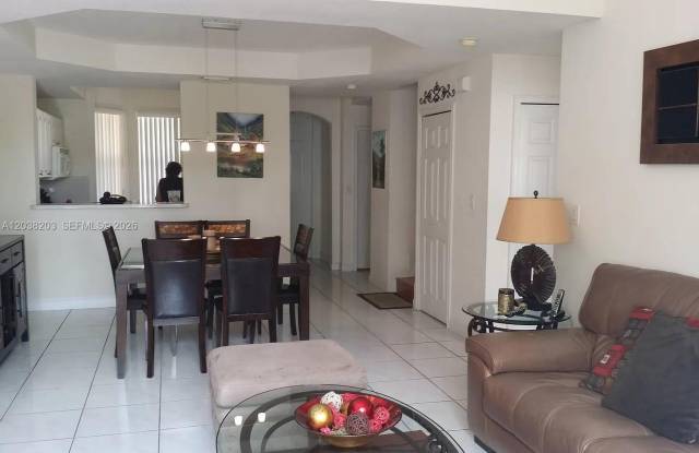 4527 NW 97th Court, Doral, FL 33178 - 3366 photos photos