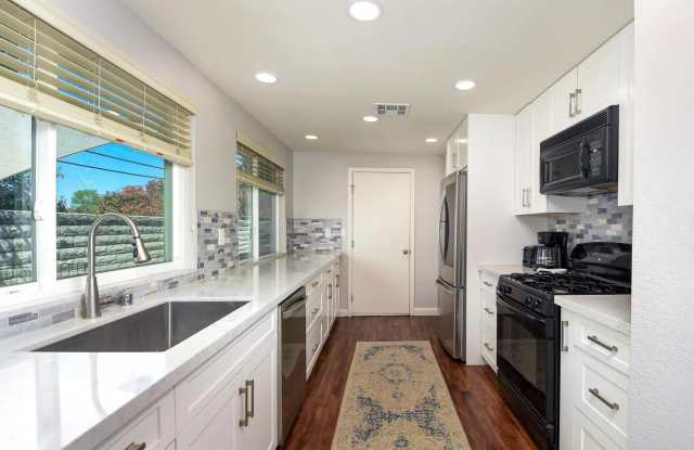 1467 Sundance Way photos photos