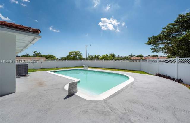 4700 Mckinley Street, Hollywood, FL 33021 photos photos