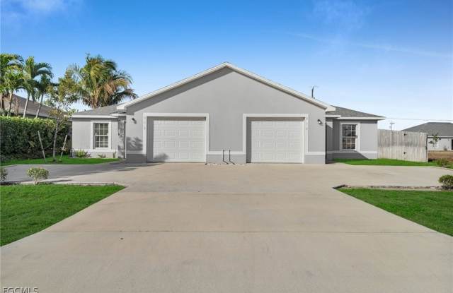 614 SW 3rd Court photos photos