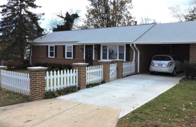 209 ENGLAND TER - 209 England Terrace, Rockville, MD 20850