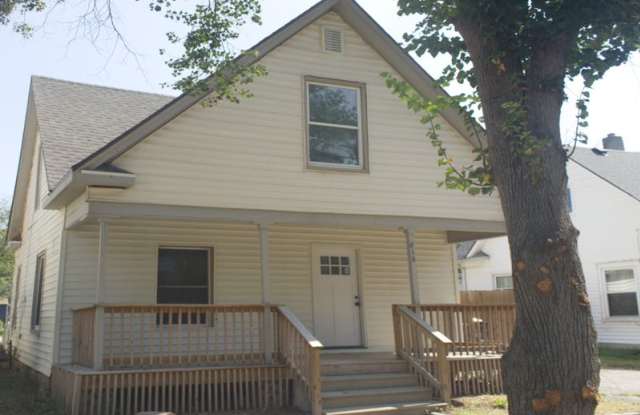 616 N 30th St photos photos