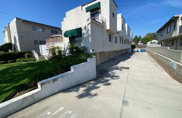 305 North Bushnell Avenue photos photos