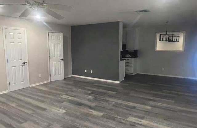Charming 3BR/1.5Bath Condo in San Diego Gallery 1
