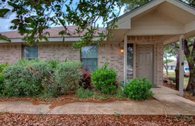 Good Home in a Quiet Neighborhood - 3108 Flanders North Drive, Kerrville, TX 78028