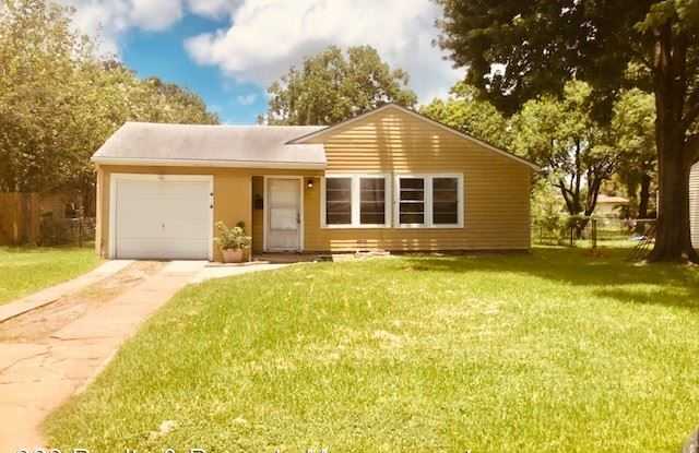 1410 3RD AVE N - 1410 3rd Avenue North, Texas City, TX 77590