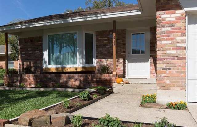628 Dumont Drive Gallery 2