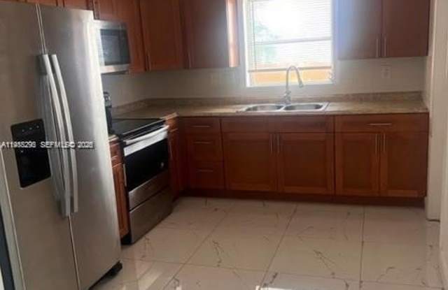 2530 Roosevelt St photos photos
