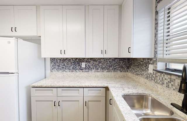 REMODELED 3 bedroom, 1.5 bath, 1 car garage home minutes away from Fort Hood air field! photos photos