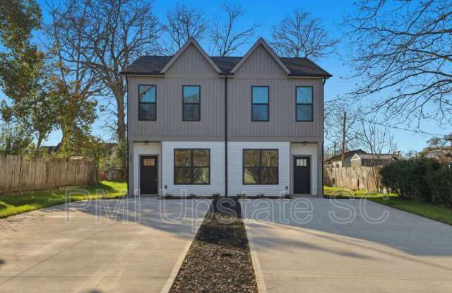 107 Virginia Avenue Gallery 2