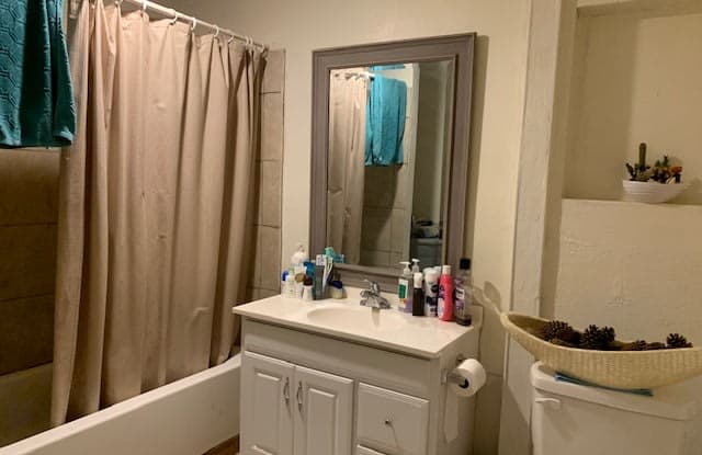 601 Francis Street - 601 Frances Street, Kingsville, TX 78363