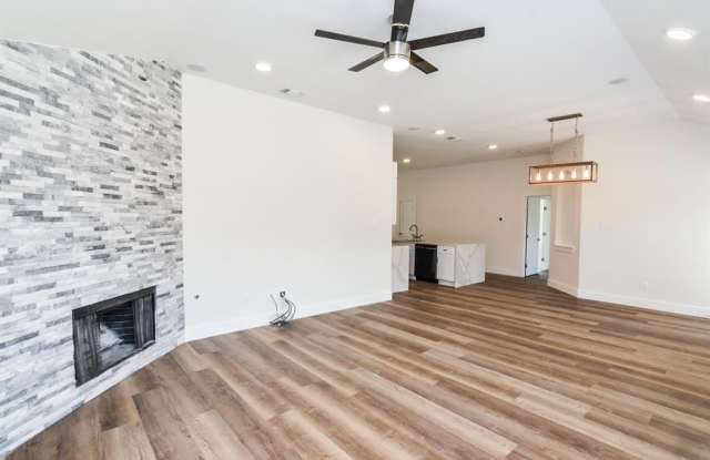 11004 Stream Bend Drive Gallery 3