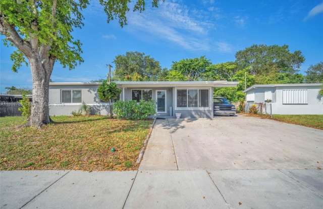3930 SW 32nd Blvd photos photos